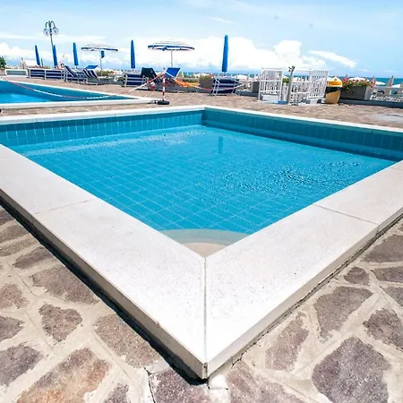 Sea View Apartment With Swimming Pool Lido di Jesolo Exterior photo