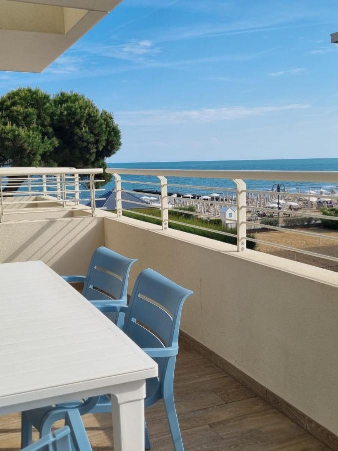 Apartment Sea View With Swimming Pool *