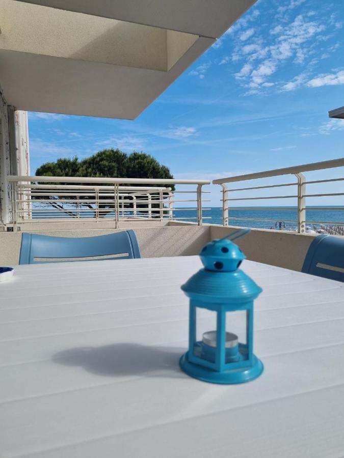 Sea View With Swimming Pool Apartment *