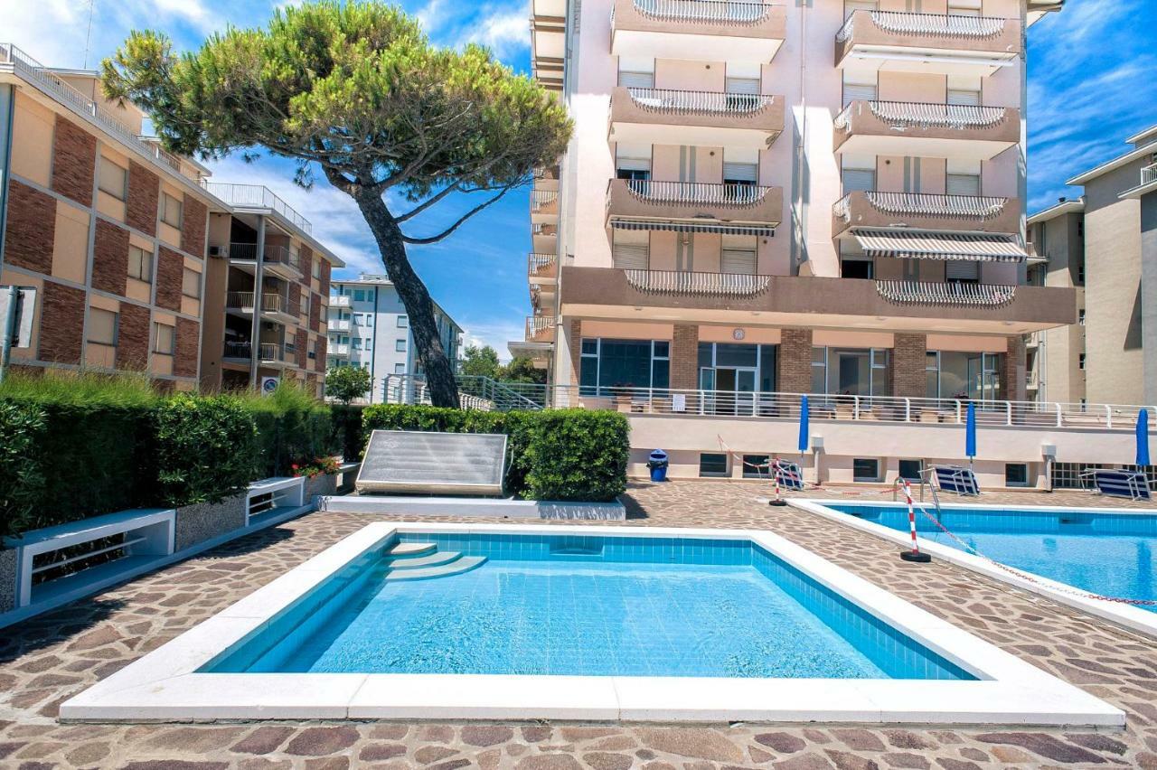 Sea View With Swimming Pool