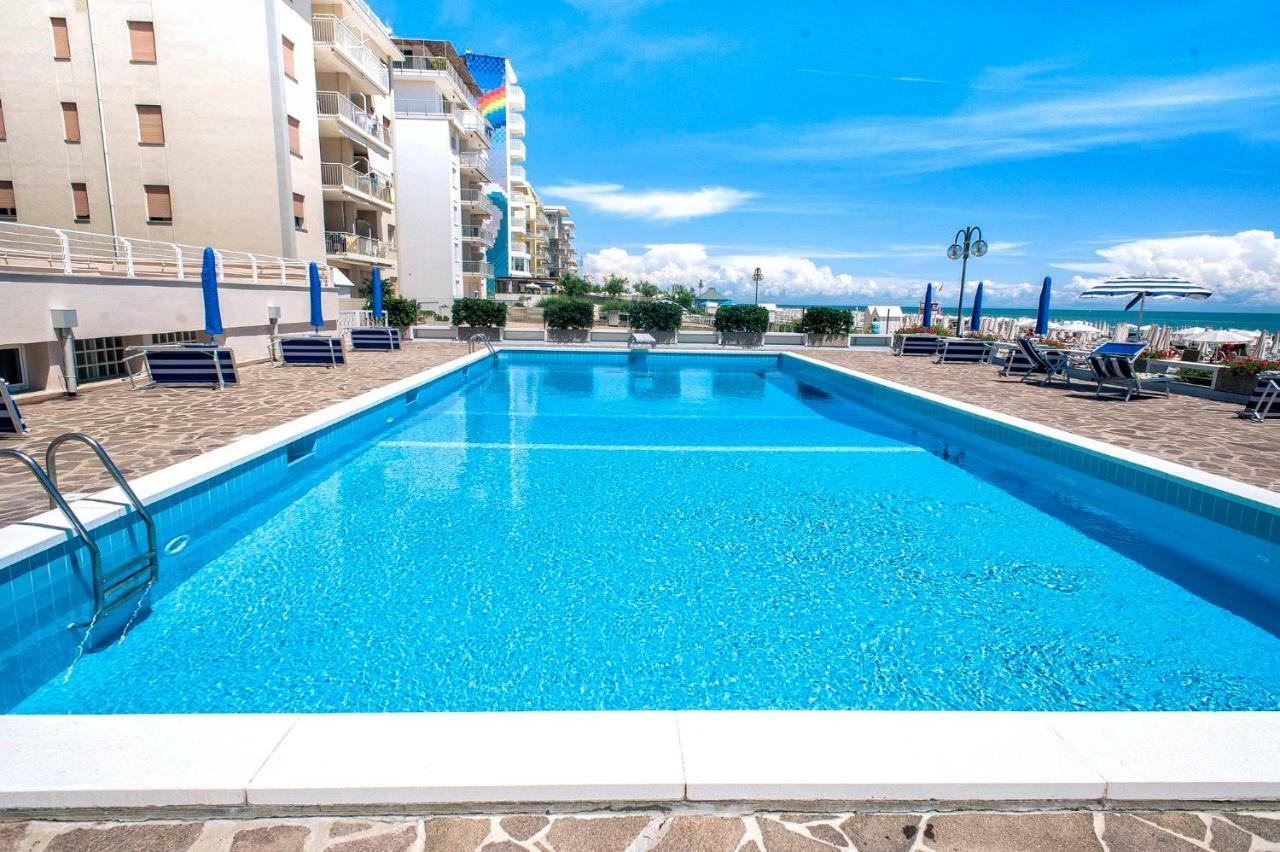 Sea View With Swimming Pool * Lido di Jesolo
