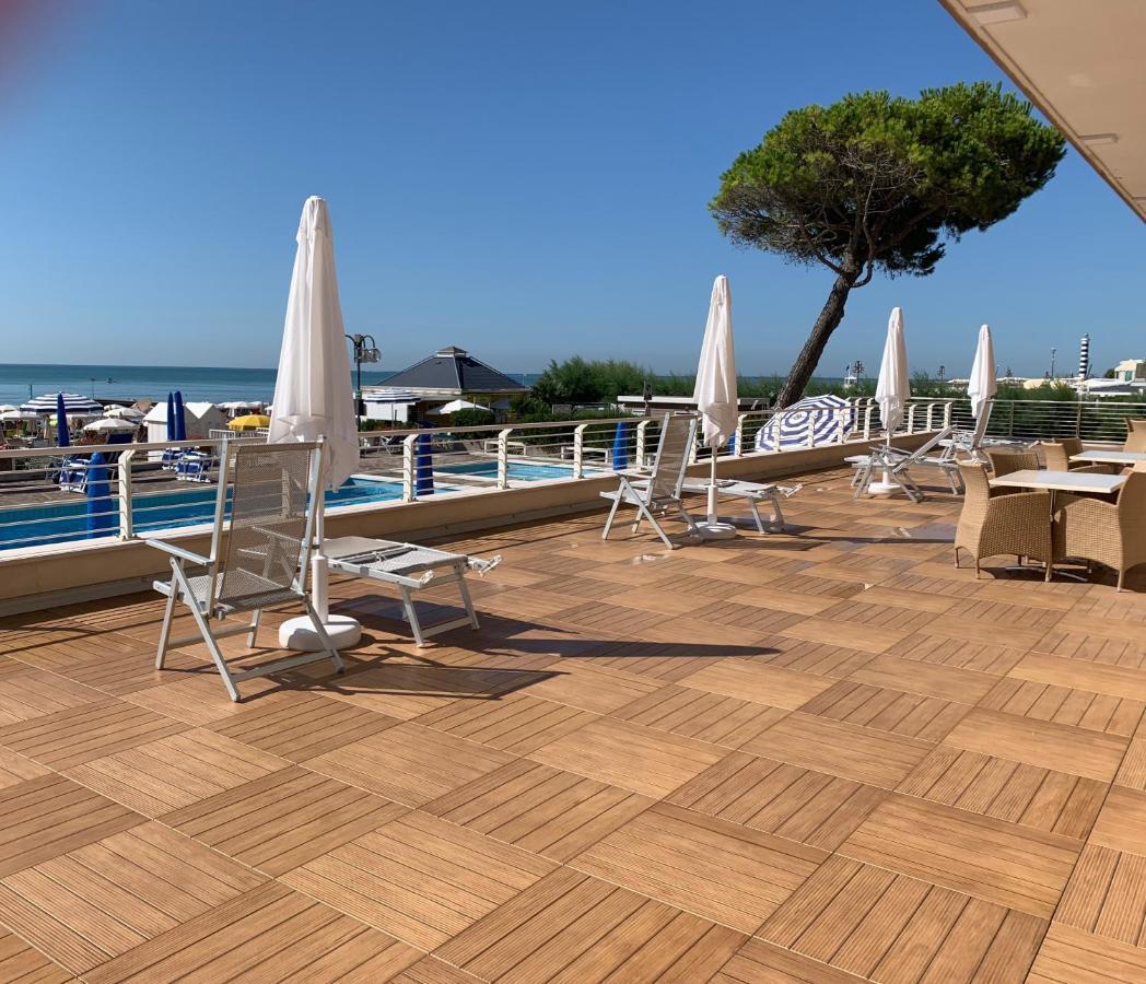 Sea View With Swimming Pool *